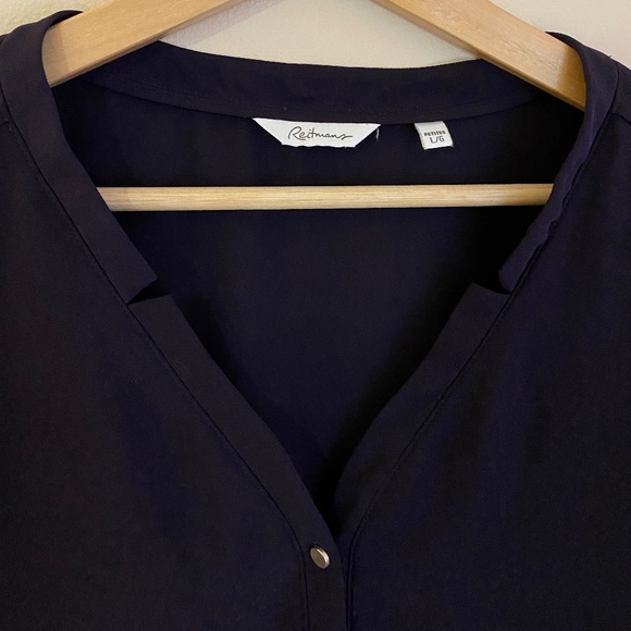 Reitmans v-neck blouse 3/4 length sleeve asymmetrical - Picture 7 of 8